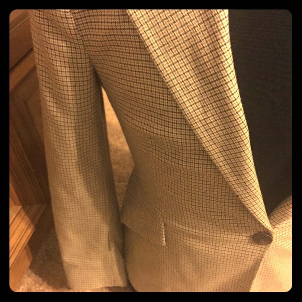 Zara ladies tailored fit Blazer size Large